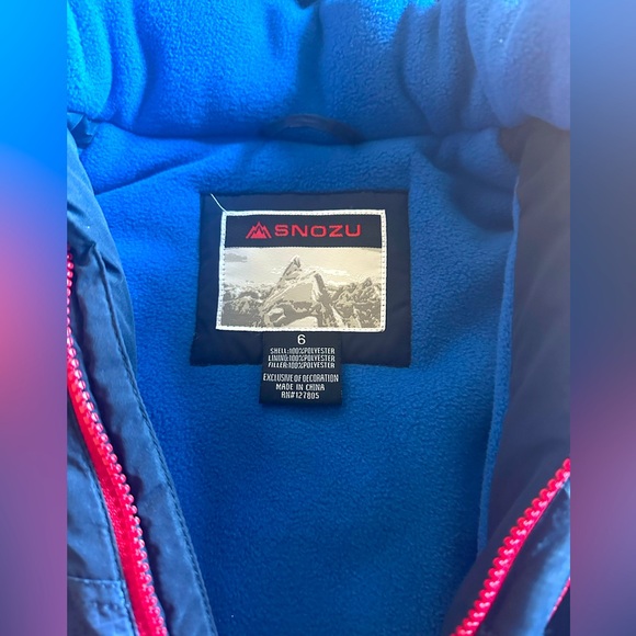 Snozu Boy’s zip-off Hooded Puffer Jacket - Picture 3 of 11